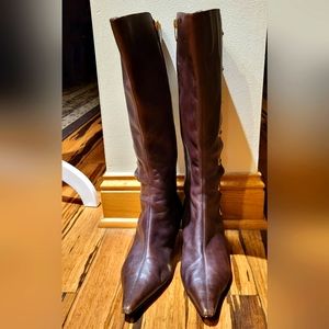 Anne Klein brown, knee high boots, size 8.